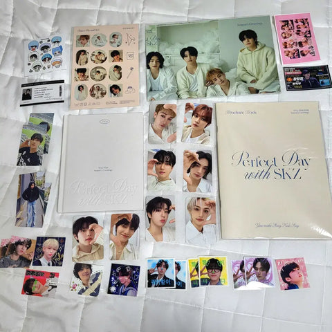 Stray Kids 2024 Season's Greetings Set