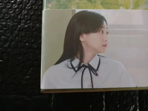 Bộ ảnh Blu-ray cao cấp chưa mở và tặng kèm của Our Beloved Summer
