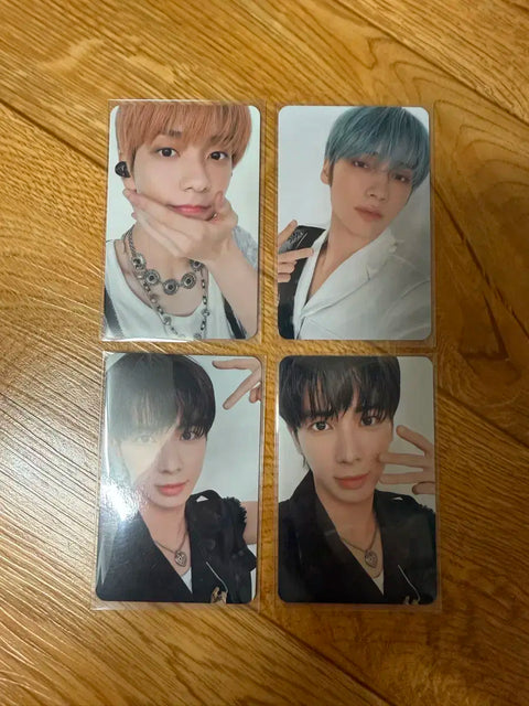 TXT VR photocard set, selling for 1.2.