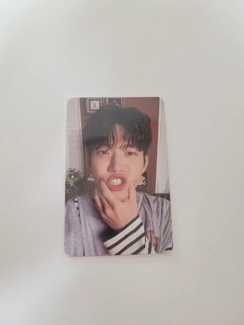 NGÀY 6 Dowoon Season's Greetings Agung Bread Photocard