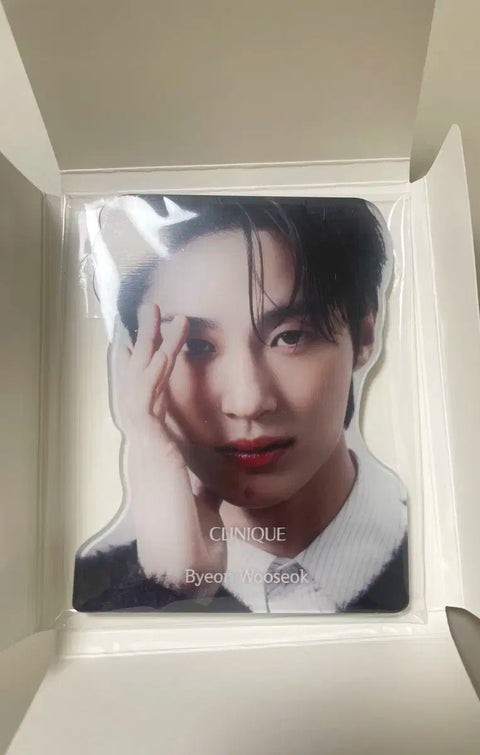 Byeon Woo-seok Clinique mirror, unopened new item