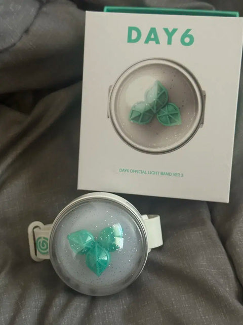 Bao gồm phí vận chuyển, đồng hồ Madewell, bán gấp.