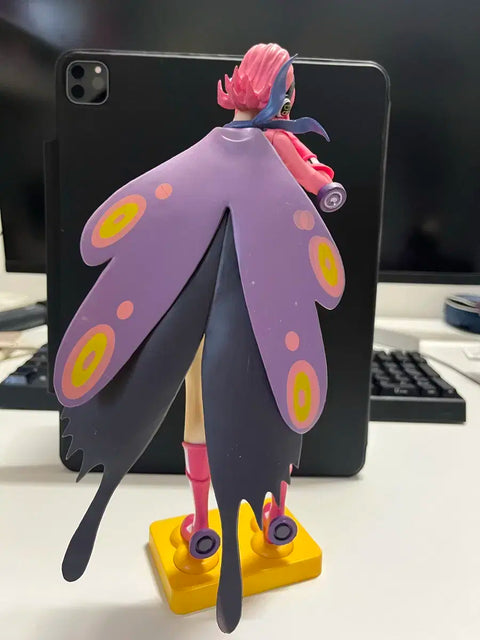 Selling One Piece Reiju figure.