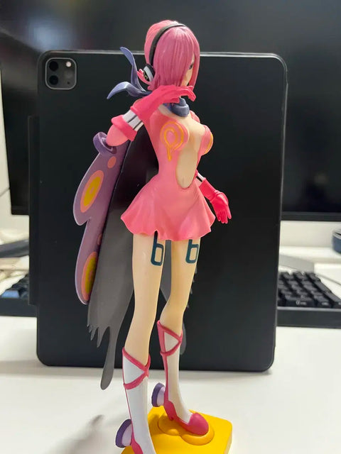 Selling One Piece Reiju figure.