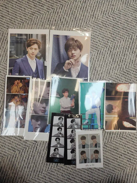 Yook Sung-jae Random Photo Set