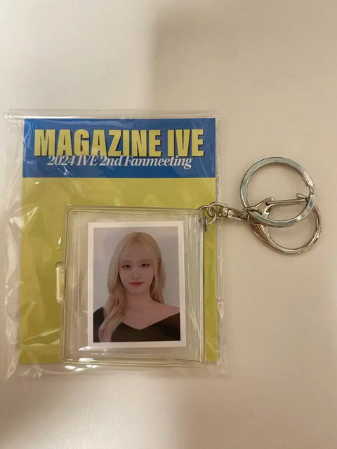 IVE Liz concert ID photo holder selling at original price.
