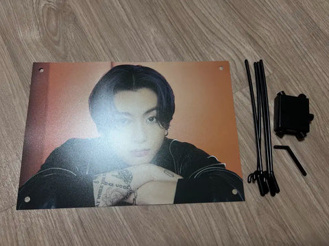 Biểu ngữ ảnh bơ Jungkook của BTS
