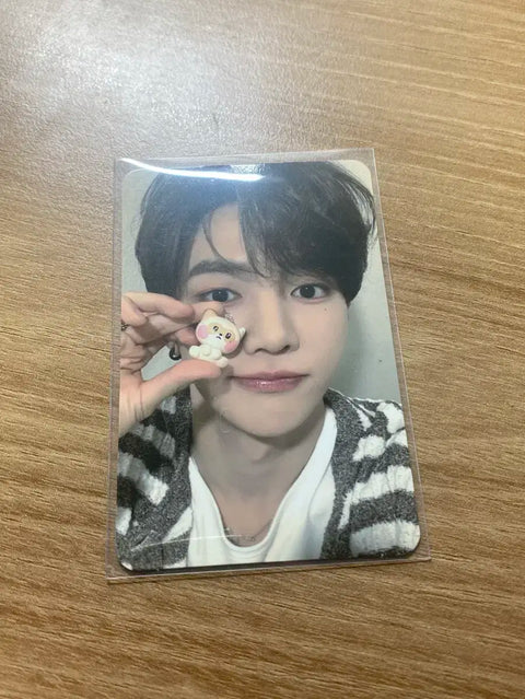 ZEB1 Pop-up Home Party 50,000 KRW Zhang Hao Photocard