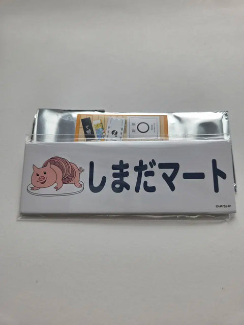 Bán banner và huy hiệu Haikyuu.