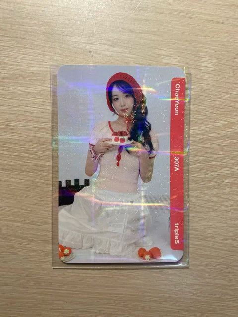 tripleS Strawberry Object 307 Chaeyeon