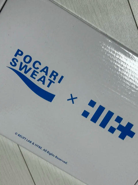 Selling ILLIT's in-person event "yeokjokong" (reverse support) Pocari Sweat towel and photocard.