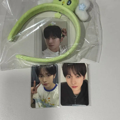 Unopened WeeChu headband, Everland Wish Pass, Yuushi photocard