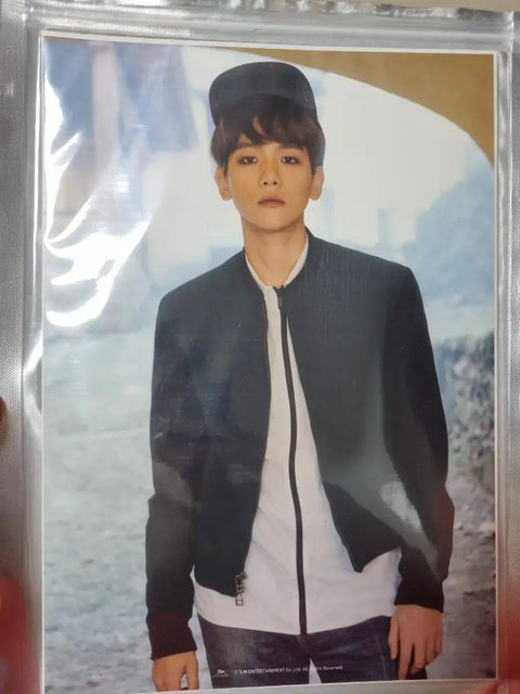 Selling EXO Baekhyun premium photo prints.