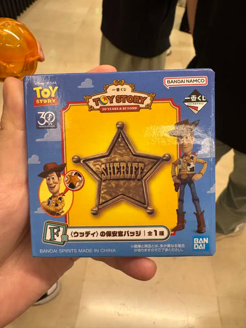 Huy hiệu biểu tượng Toy Story Ichiban Kuji Woody