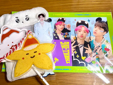 Nhãn dán có chữ ký của THE BOYZ Younghoon Sunwoo