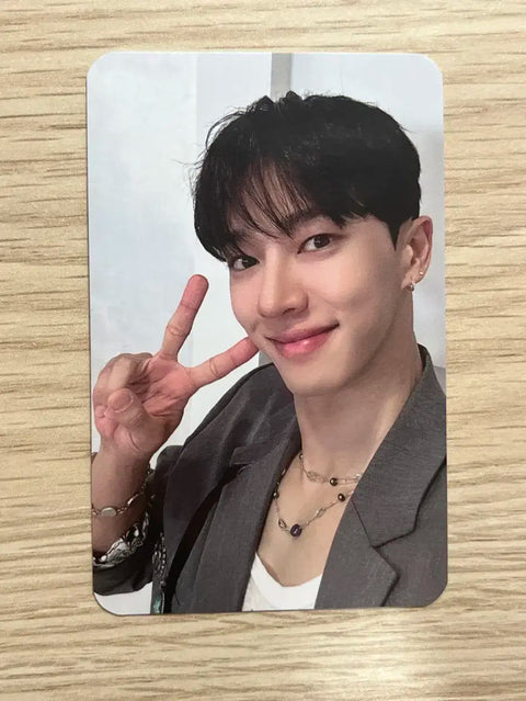 Lee Gi-kwang Cao Hùng La Rue Trên photocard