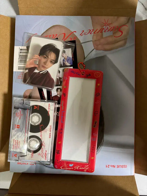 D-ICON Lee Know A Version