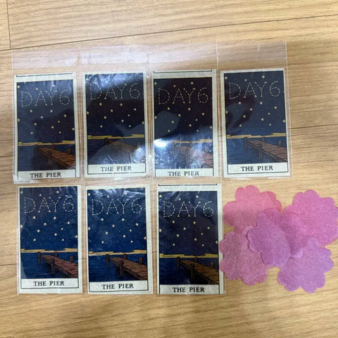 Selling DAY6 fan meeting tarot confetti.