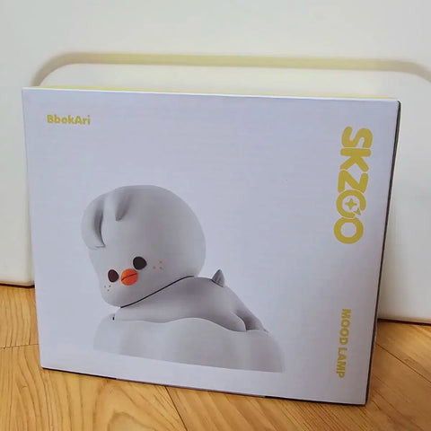 Selling Stray Kids Skzoo BbokAri Mood Lamp