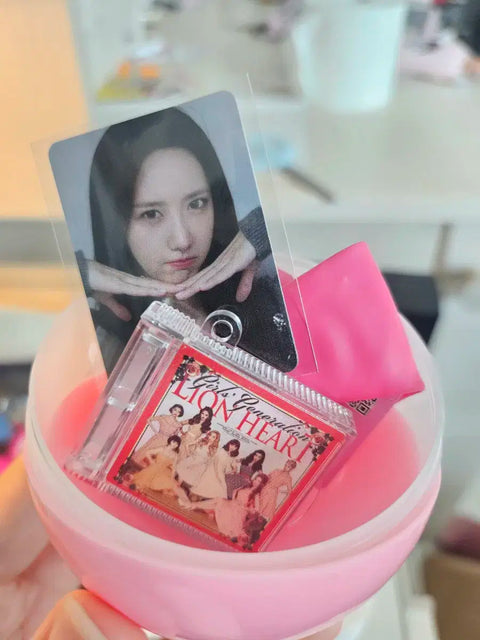 Phiên bản Time Capsule Album kỷ niệm 30 năm của Girls' Generation Yoona SM