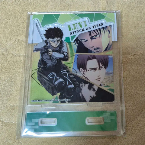 Đế Acrylic Levi Attack on Titan chưa mở