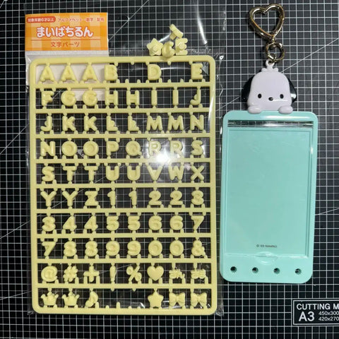 Hộp đựng thẻ ảnh Sanrio My Pachirun Pochacco Bảng chữ cái tiếng Anh Gói bộ phận