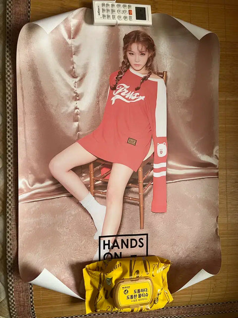 Tổng cộng 10 tờ poster album chính thức của Chungha