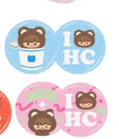 I'm transferring/selling a Haechan (NCT) pin button from Fullsummer's exhibition!