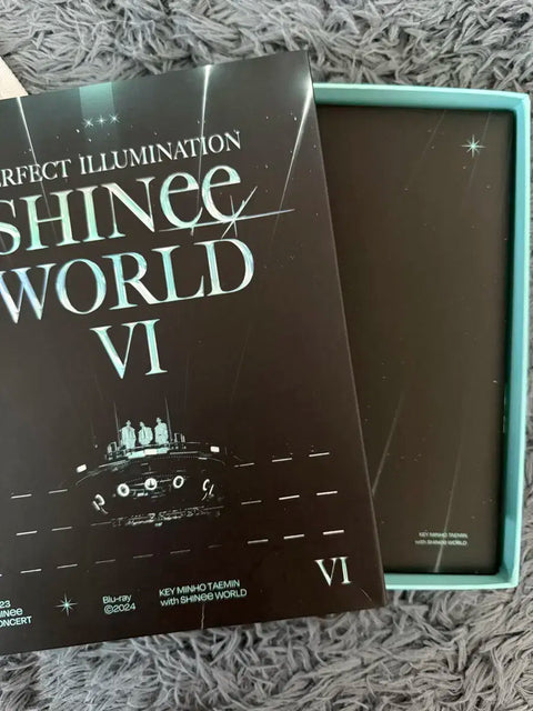 Chuyển đĩa Blu-ray buổi hòa nhạc Bạch Tuyết của SHINee