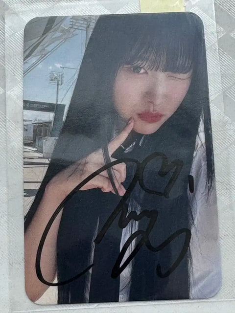 Lisienne Minami Signed Photocard