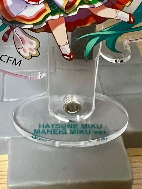 Đế Acrylic Miku Maneki Neko