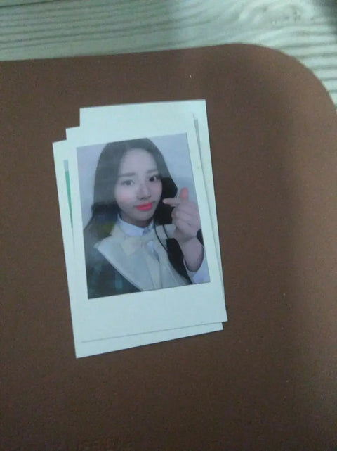 fromis_9 Park Jiwon Two Hearts Polaroid