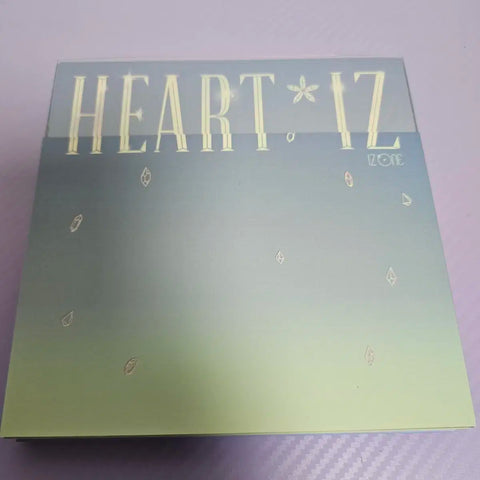 IZ*ONE HEART*IZ Sapphire Version Jo Yuri Sleeve Album