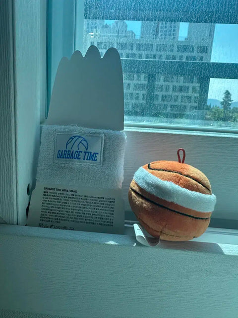Garbage Time Jisang High School Wristband Basketball Keyring Bundle