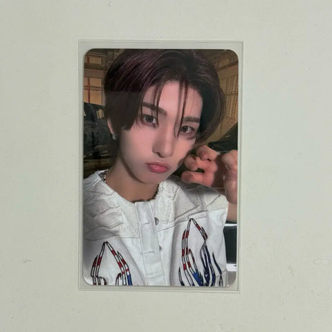 Nauts Yeonwoo troublemaker studio photocard transfer