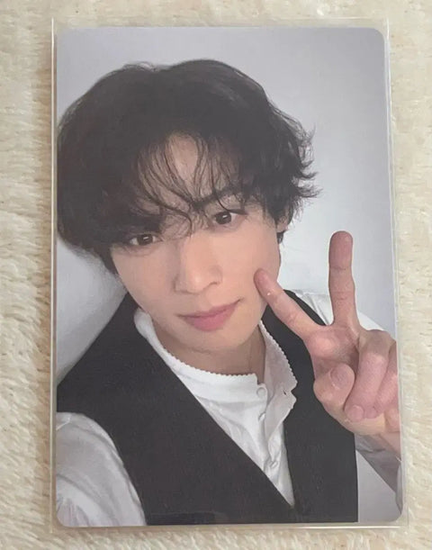 Thẻ ảnh ENTITY của Astro Cha Eun-woo đang được bán