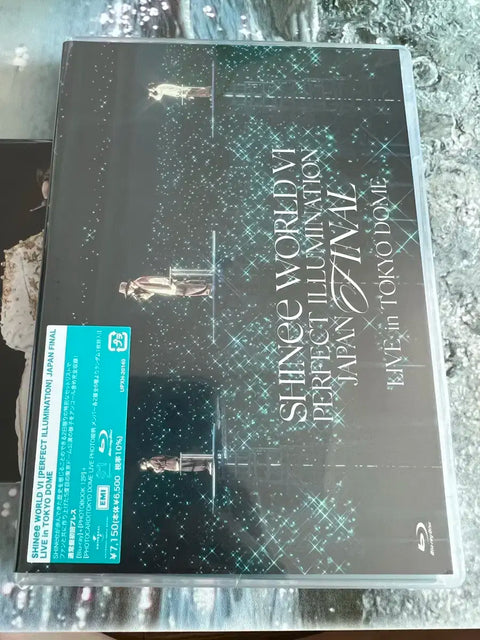 Đĩa Blu-ray Tokyo Dome của SHINee World 6 Nhật Bản chưa mở