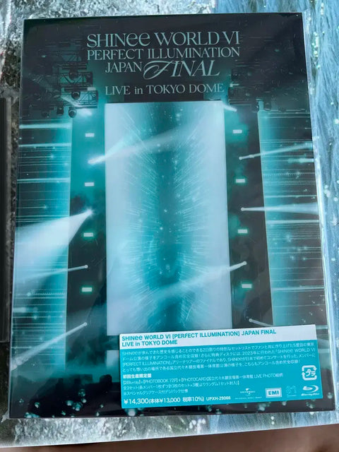 Phiên bản Blu-ray Tokyo Dome Final 2016 của SHINee World Nhật Bản đầu tiên có giới hạn
