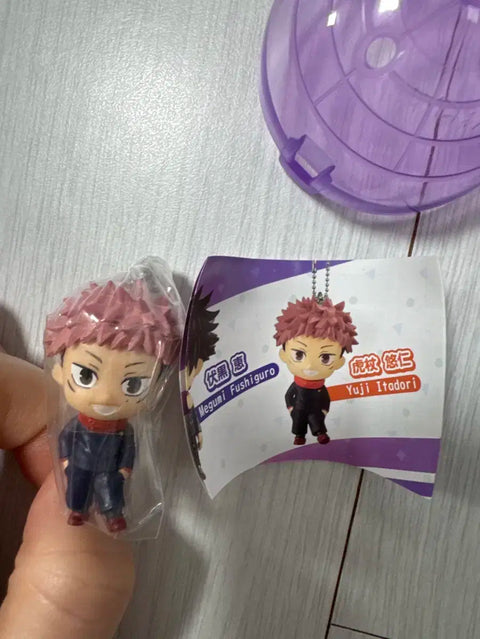 Jujutsu Kaisen Yuji Itadori Gacha Figure Keychain