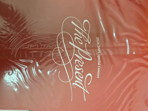 Buổi hòa nhạc DAY6, poster LP Wonpil của DAY6, sản phẩm mới