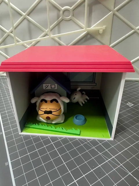 Crayon Shin-chan figure