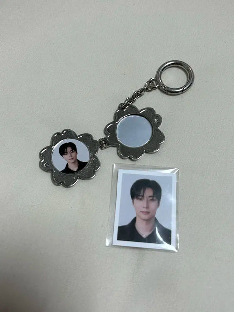 Rocket Pendant Young K