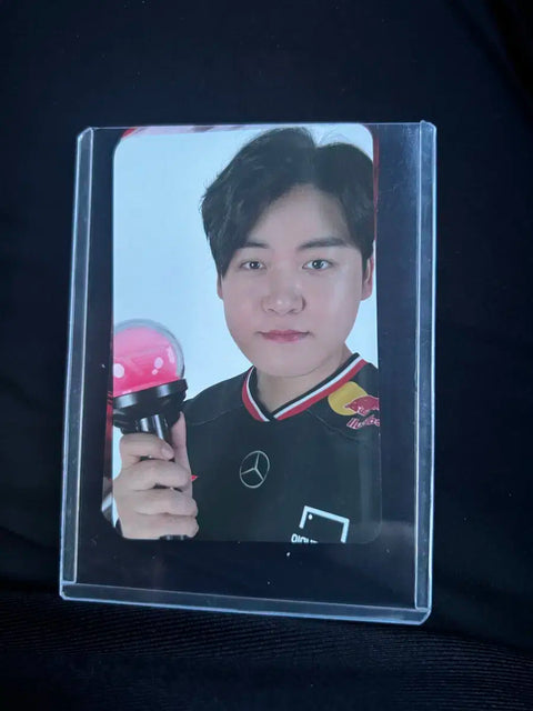 Selling T1's home ground Gumayusi photocard!