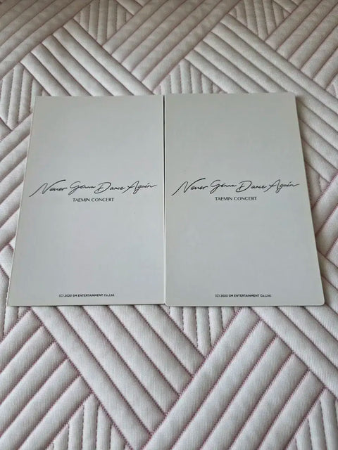 Bộ 2 thẻ ảnh Hologram Taemin NGDA