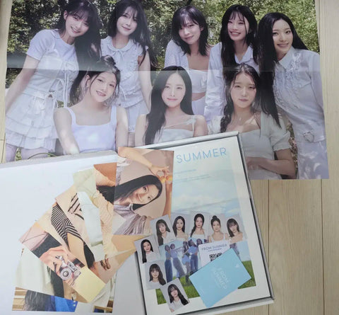 Selling a full photobook set of fromis_9.