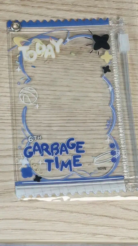 Túi đựng thẻ ảnh tham dự hai ngày kỷ niệm 6 năm của Garbage Time Gabta Cafe