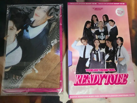 Đang bán bộ sách ảnh TWICE Ready To Be.