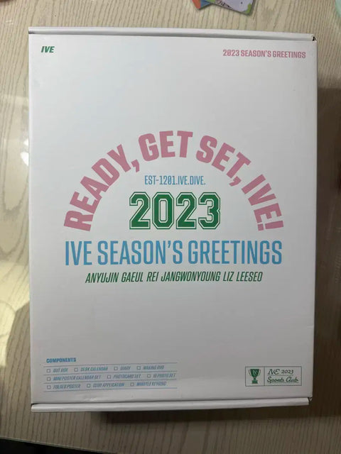 Bán thiệp chúc mừng năm mới 2023, không bao gồm thẻ ảnh.