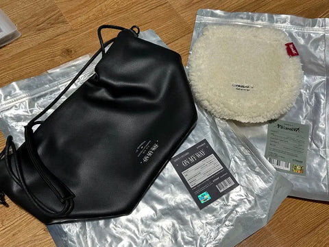 Shownu Hyungwon Onmaway Pop-up String Pouch