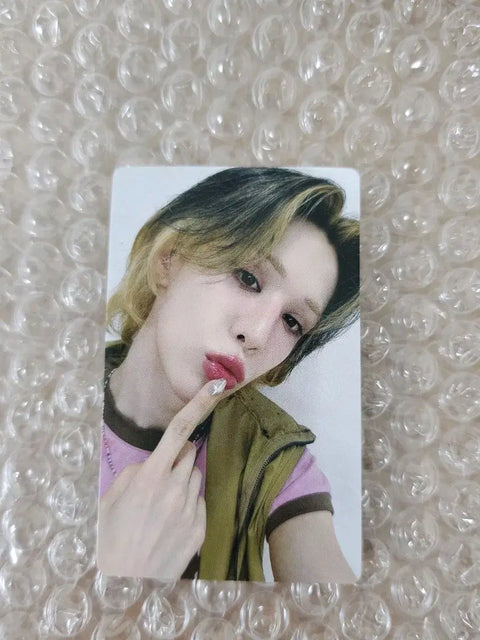 XOXO Jump Up Umu.T photocard